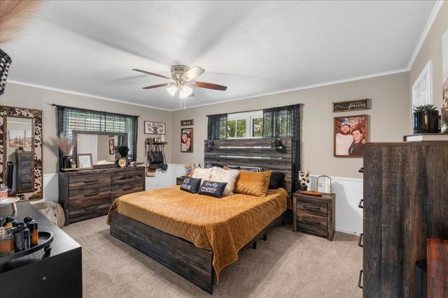 1904 W 4th Avenue, Corsicana, TX 75110