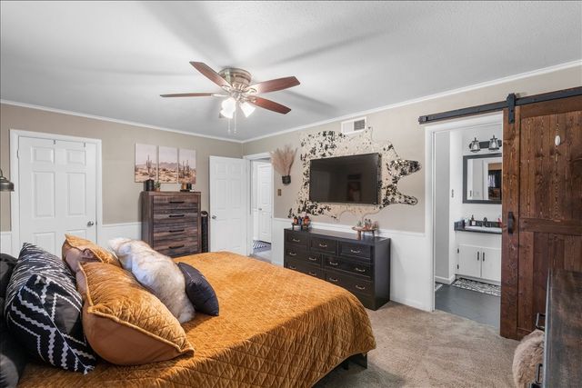 1904 W 4th Avenue, Corsicana, TX 75110