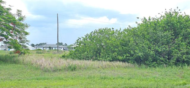 9008 Abel Court, Labelle, FL 33935