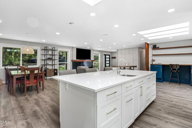 9711 Gates Lane, Chapel Hill, NC 27516