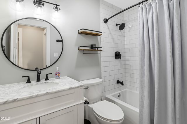 9711 Gates Lane, Chapel Hill, NC 27516