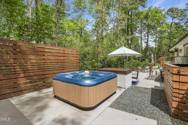 9711 Gates Lane, Chapel Hill, NC 27516