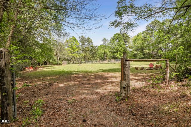 9711 Gates Lane, Chapel Hill, NC 27516