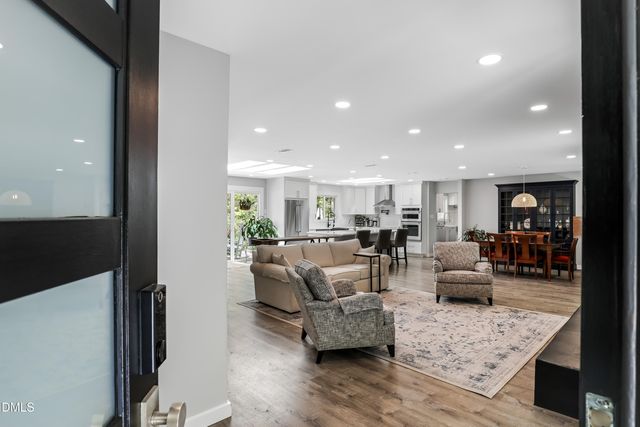 9711 Gates Lane, Chapel Hill, NC 27516