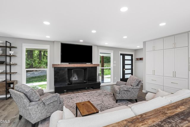 9711 Gates Lane, Chapel Hill, NC 27516