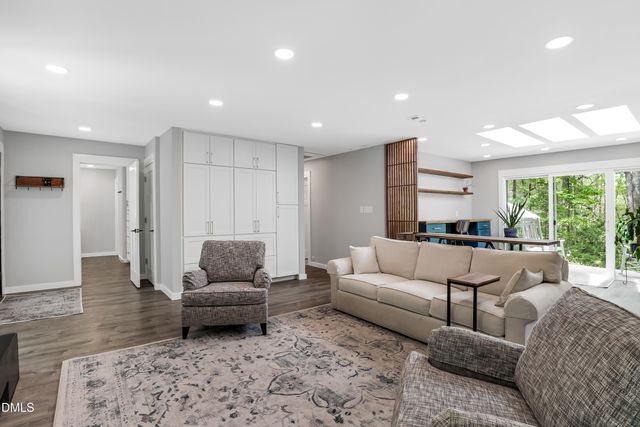 9711 Gates Lane, Chapel Hill, NC 27516