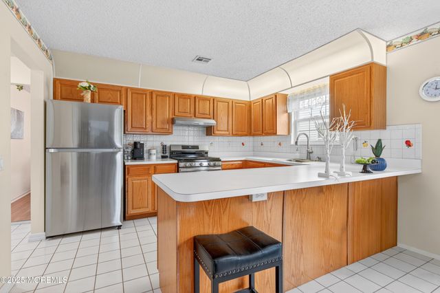 30 Winterton Drive, Toms River, NJ 08757