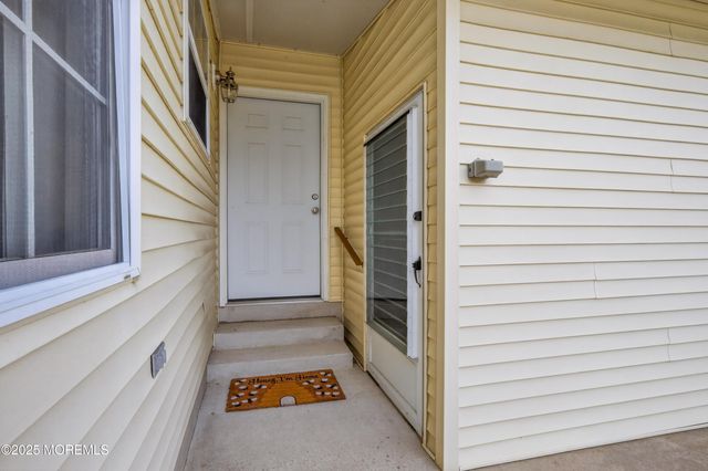 30 Winterton Drive, Toms River, NJ 08757