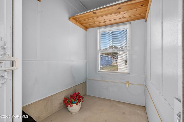 30 Winterton Drive, Toms River, NJ 08757