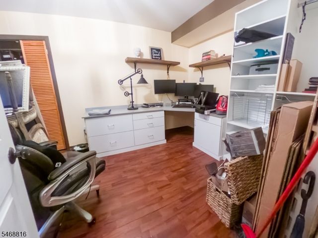 7 Fernwood Pl, Parsippany-troy Hills Twp., NJ 07054