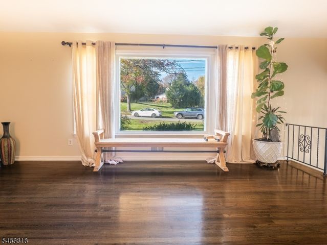 7 Fernwood Pl, Parsippany-troy Hills Twp., NJ 07054