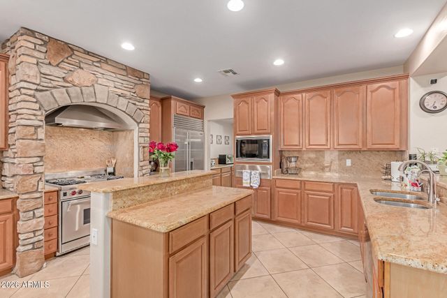 14391 W YUCATAN Street, Surprise, AZ 85379