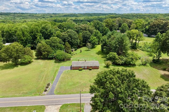 478 River Hill Road, Statesville, NC 28625