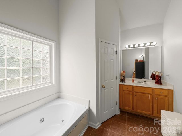 9693 NW Laurie Avenue NW, Concord, NC 28027