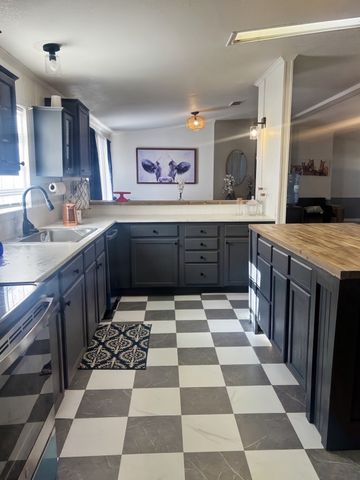 128 Rock Salt Drive, Springtown, TX 76082