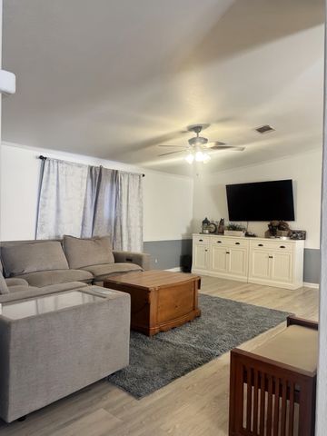 128 Rock Salt Drive, Springtown, TX 76082