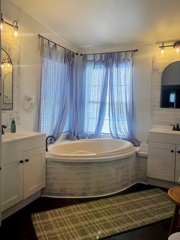 128 Rock Salt Drive, Springtown, TX 76082