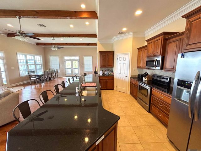 6091 Island Rd, Jarreau, LA 70749