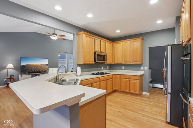 519 Hadleigh Court, Westfield, IN 46074