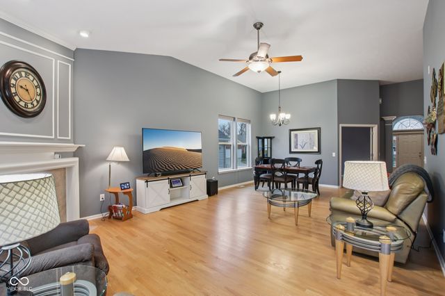 519 Hadleigh Court, Westfield, IN 46074