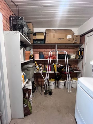 204 Mount Sylvan Street, Lindale, TX 75771