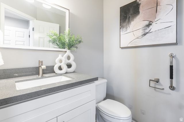3864 S MONARCH DR, Bountiful, UT 84010