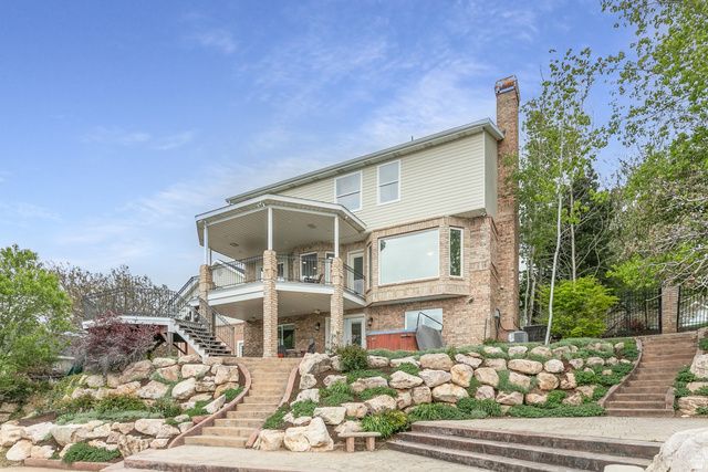 3864 S MONARCH DR, Bountiful, UT 84010