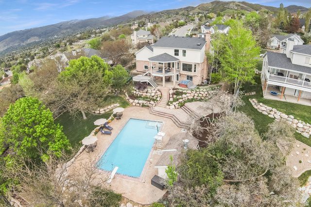 3864 S MONARCH DR, Bountiful, UT 84010