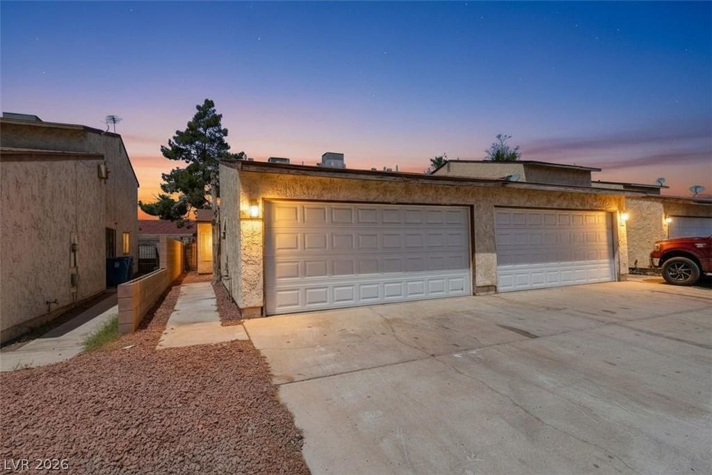 1219 Mews Lane, Las Vegas, NV 89101 — photo 2