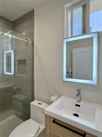 1100 S Highland, Los Angeles, CA 90019