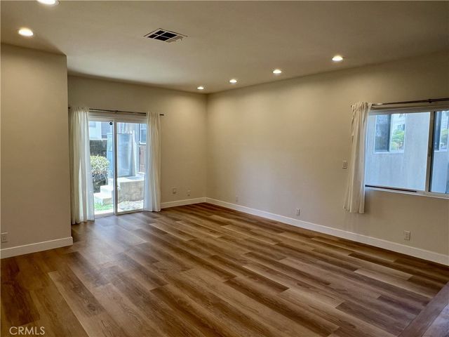 1100 S Highland, Los Angeles, CA 90019