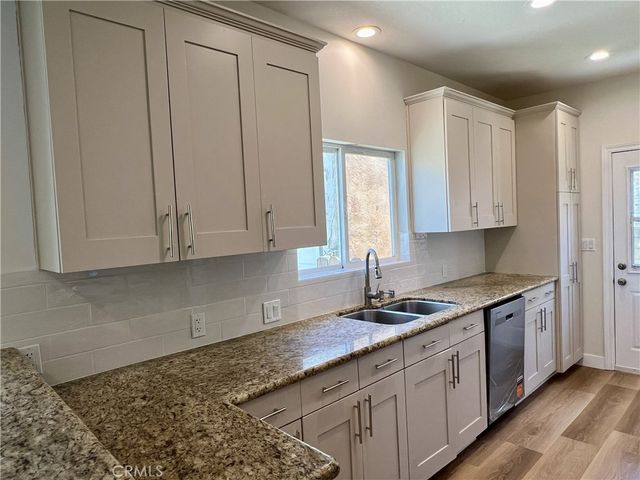1100 S Highland, Los Angeles, CA 90019