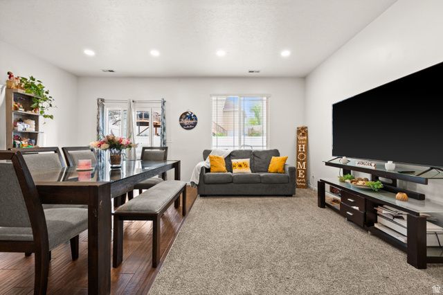 6688 S PINES POINT WAY, West Jordan, UT 84084