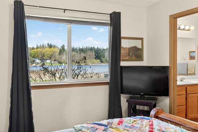 2303 256th St NW, Stanwood, WA 98292