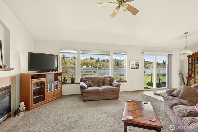 2303 256th St NW, Stanwood, WA 98292