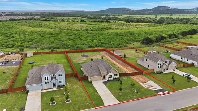 29132 Sierra Cyn, Bulverde, TX 78163