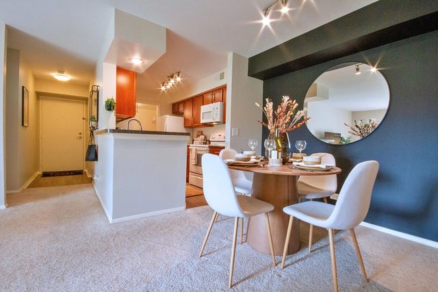 4309 Bayhead Court 3D, Aurora, IL 60504