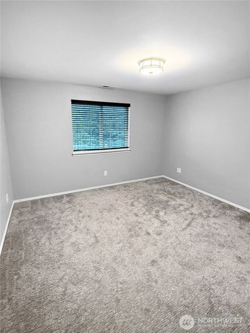 5501 Hamptons Street SE, Olympia, WA 98501