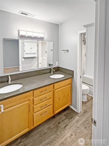 5501 Hamptons Street SE, Olympia, WA 98501