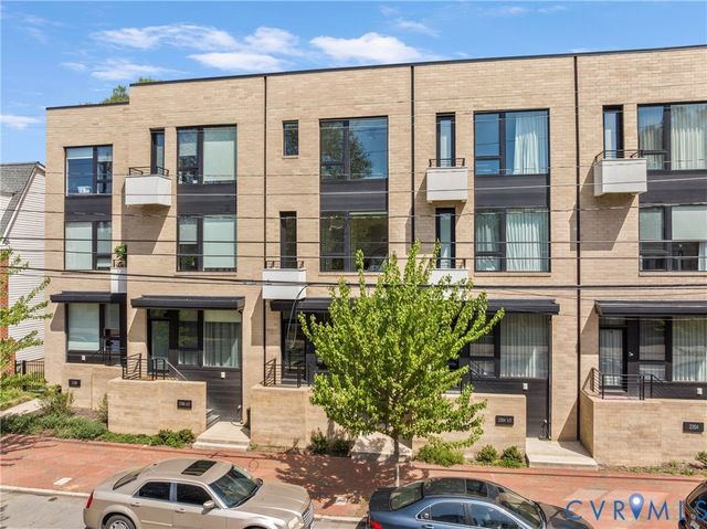 2206 W Cary St, Richmond, VA 23220