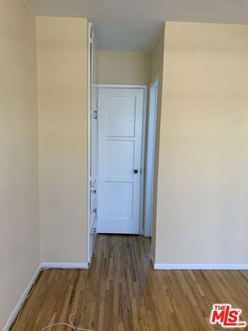 12717 Washington Place 10, Los Angeles, CA 90066