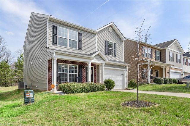 4381 Oak Pointe Drive, Winston-salem, NC 27105