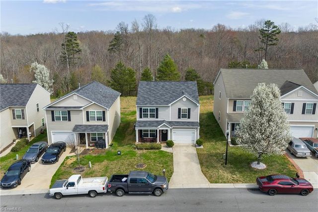 4381 Oak Pointe Drive, Winston-salem, NC 27105