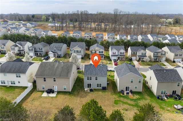 4381 Oak Pointe Drive, Winston-salem, NC 27105