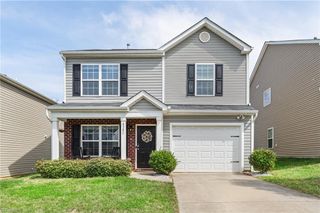 4381 Oak Pointe Drive, Winston-salem, NC 27105