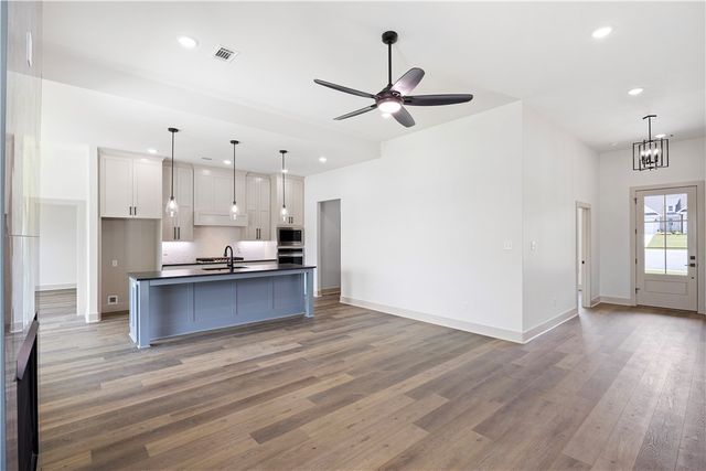 1342 Elk Horn Drive, Russellville, AR 72802