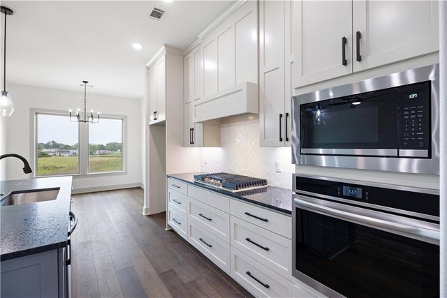 1342 Elk Horn Drive, Russellville, AR 72802