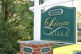 17 De Bruyle Court, Hawthorne, NJ 07506