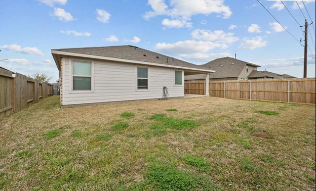 689 Forest Bend Lane, La Marque, TX 77568