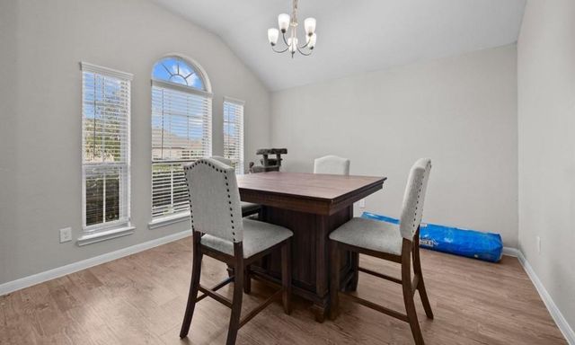 689 Forest Bend Lane, La Marque, TX 77568